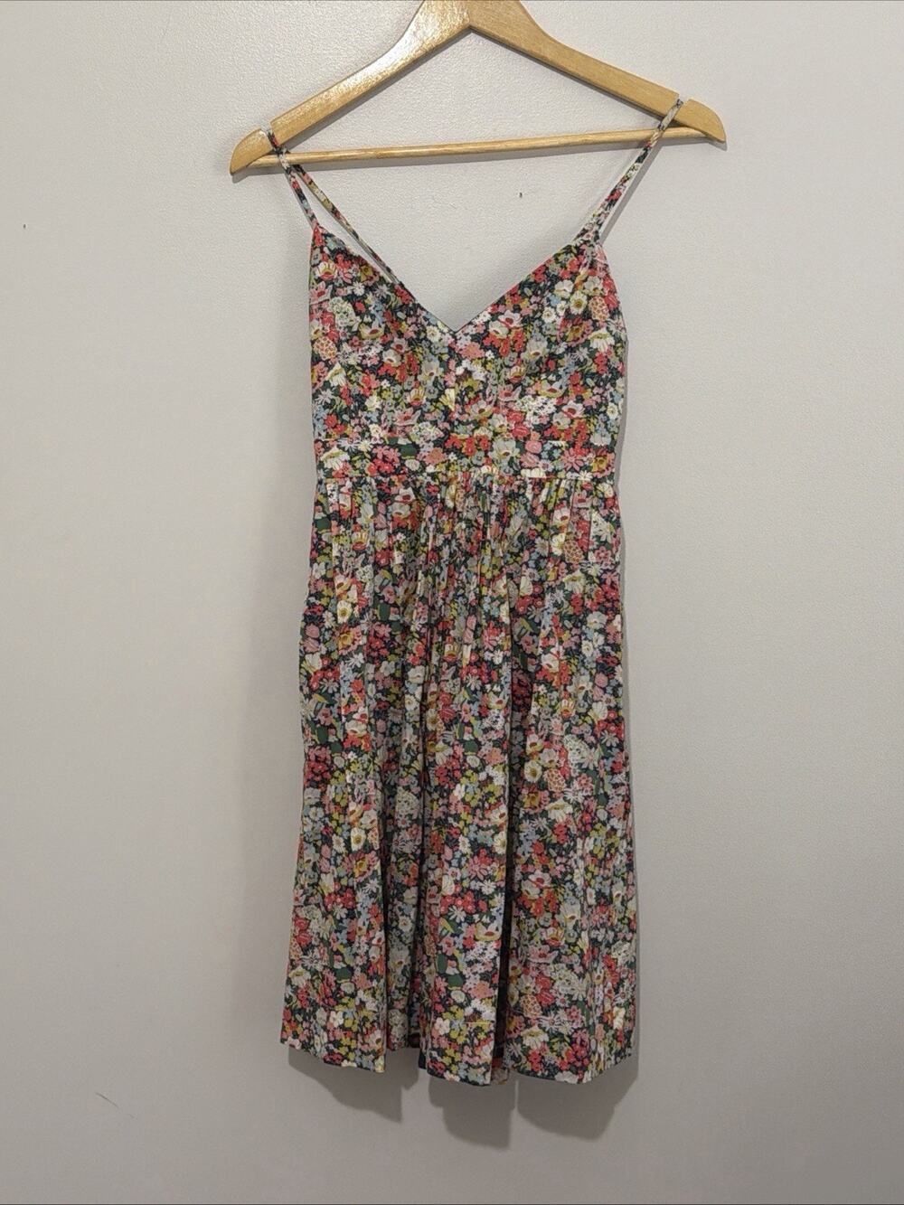 J Crew Liberty Fabric Thorpe Floral Print Sunderss 00 V Neck Strappy Pockets